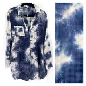 Kori America Womens Tie Dye Line Blend Button Down Shirt Blue White Tunic Medium